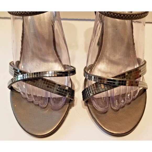 Madeline Stuart Women's Heels Silver Sequin Open Toe Sling Back 9M Party Event - Picture 3 of 7